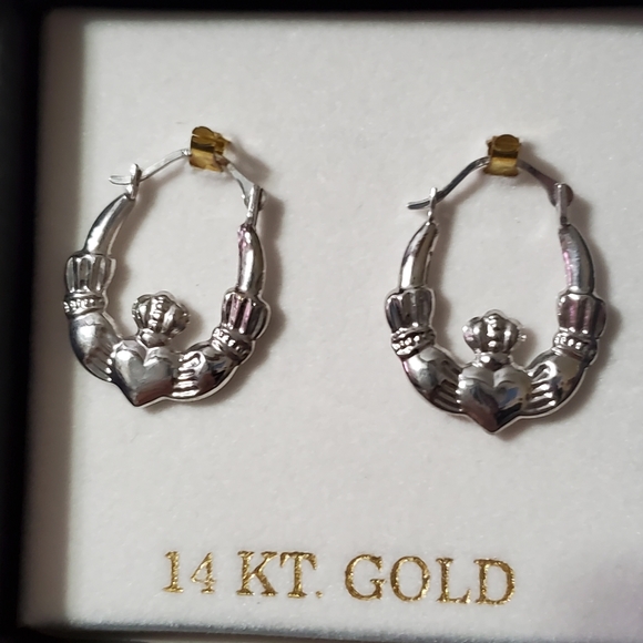 14K White Gold Earrings - Picture 5 of 9